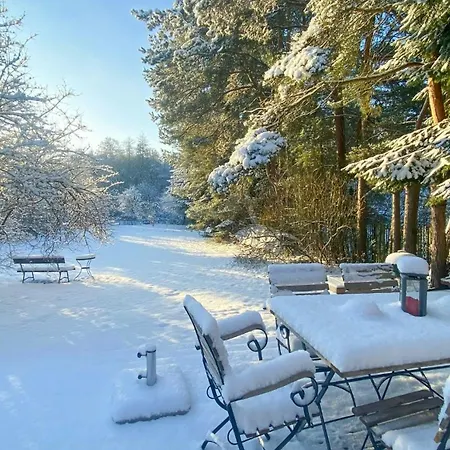 Holiday Home With Garden On Lake Jabel *